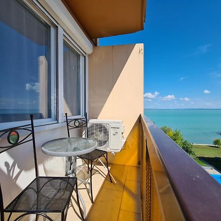 Surman Apartmanok Шіофок Екстер'єр фото