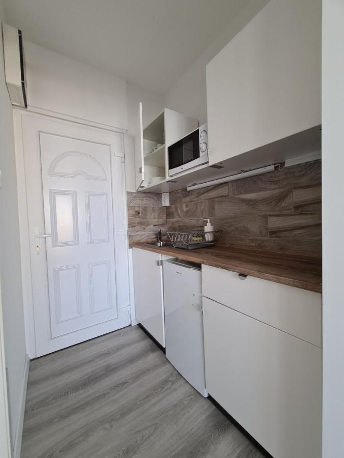 Surman Apartmanok Шіофок Екстер'єр фото