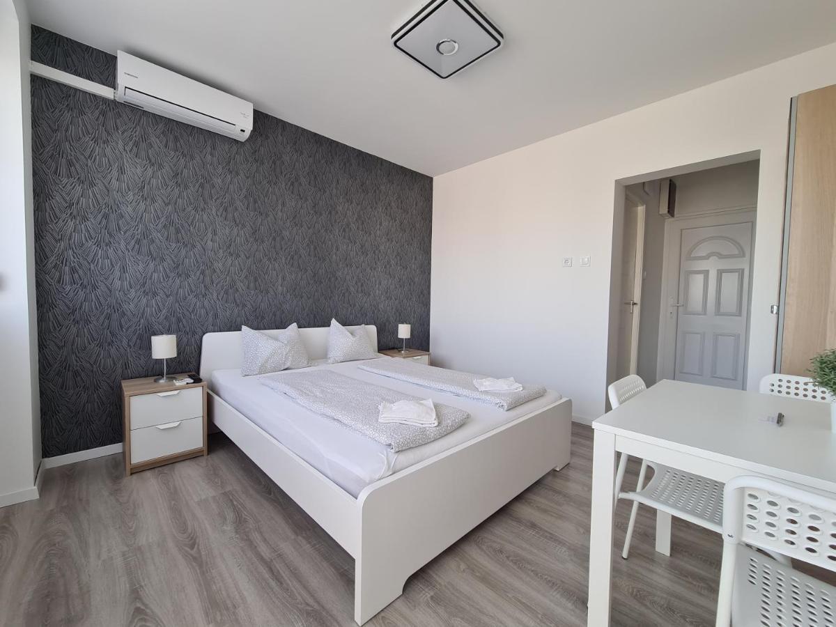 Surman Apartmanok Шіофок Екстер'єр фото