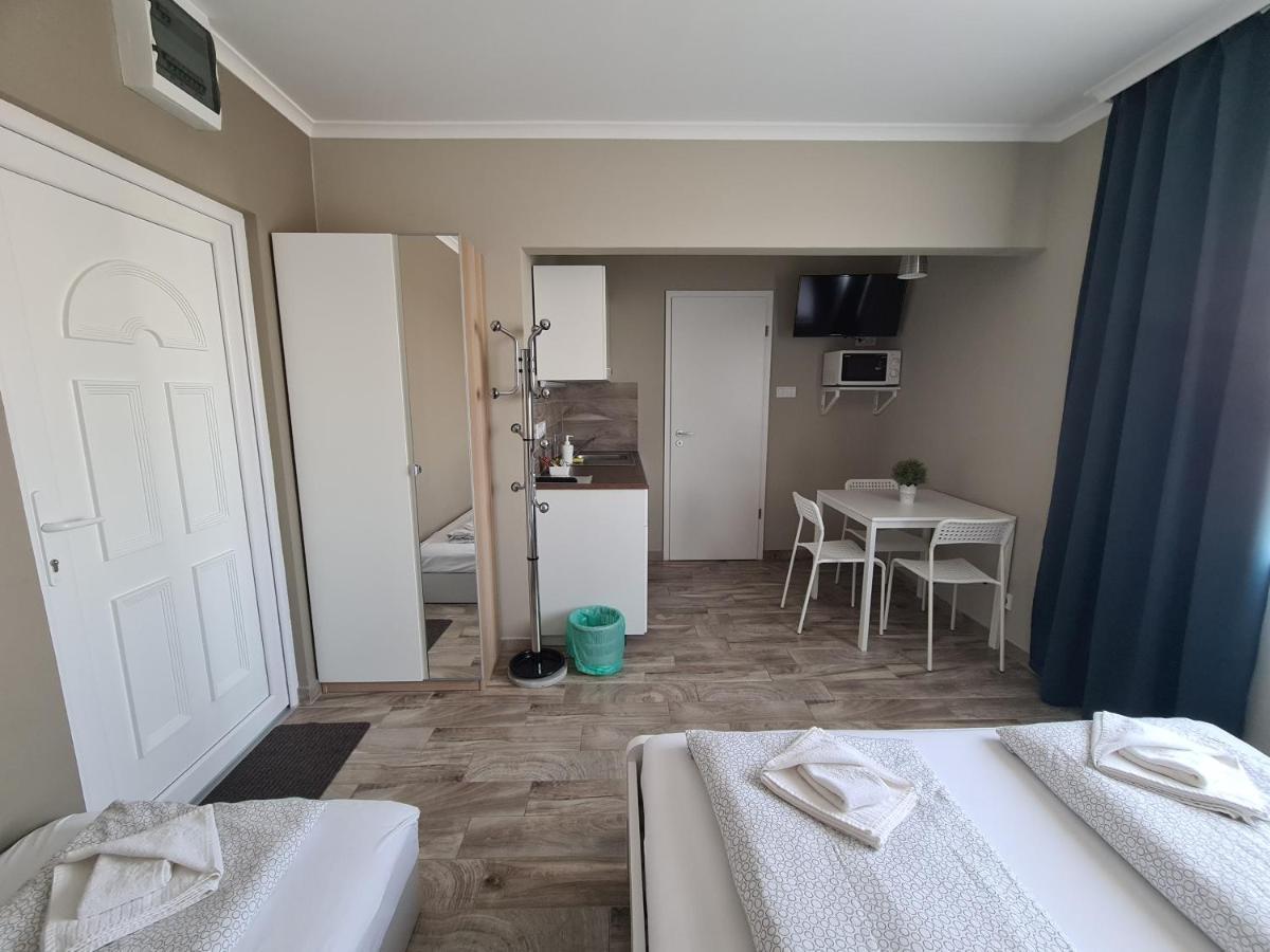 Surman Apartmanok Шіофок Екстер'єр фото