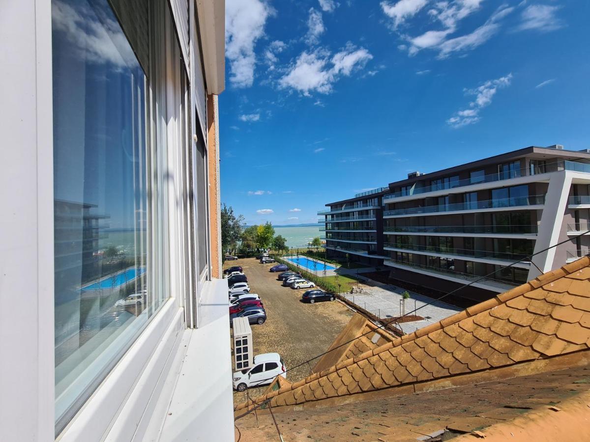 Surman Apartmanok Шіофок Екстер'єр фото