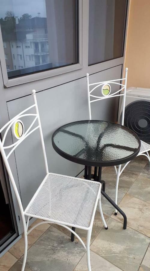 Surman Apartmanok Шіофок Екстер'єр фото